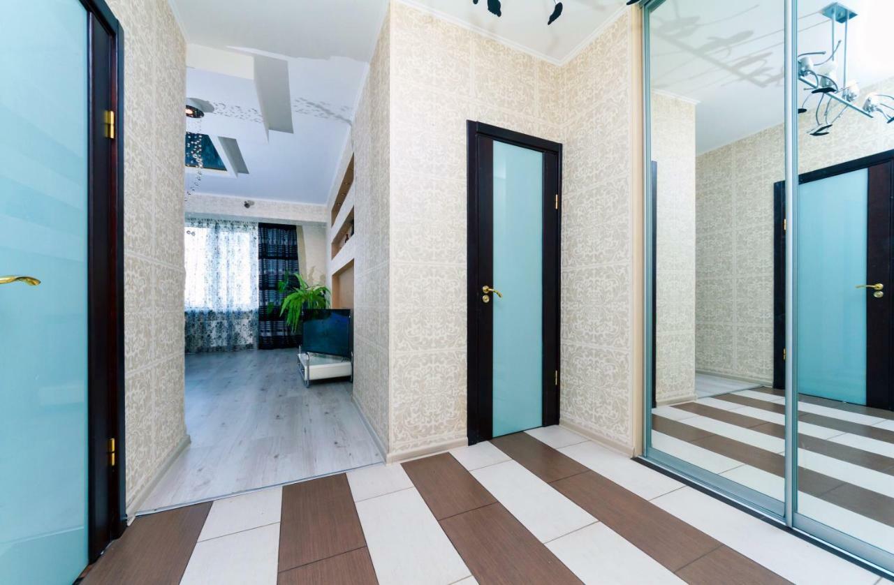 Жк Silver Breeze,Днепровськая Набережная 1А Kiev Buitenkant foto